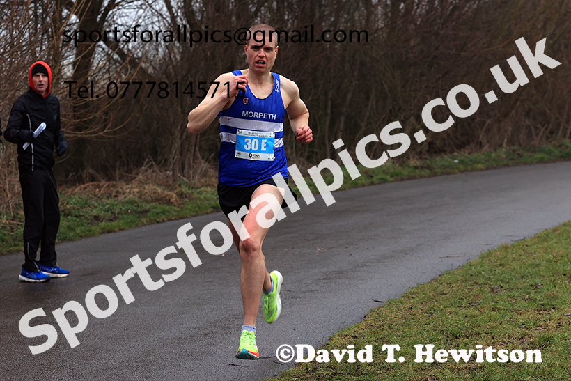 Senior Men and Over-35s to 49s Mens 2025 NECAA Royal Signals Road Relays Champs.,  Hetton Lyons Country Park, Hetton le Hole, County Durham. Photo: David T. Hewitson/Sports for All Pics